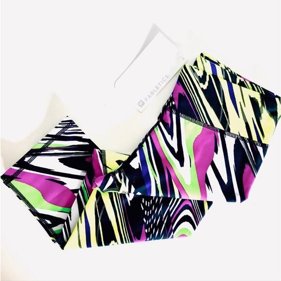 NEW FABLETICS Neon Black White Salar Crop Knee Length Workout Pant Leggings XS - Picture 1 of 7